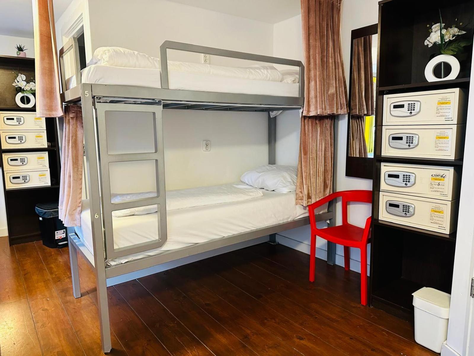 Room Mate Hostel Amsterdam Zaandam Ngoại thất bức ảnh