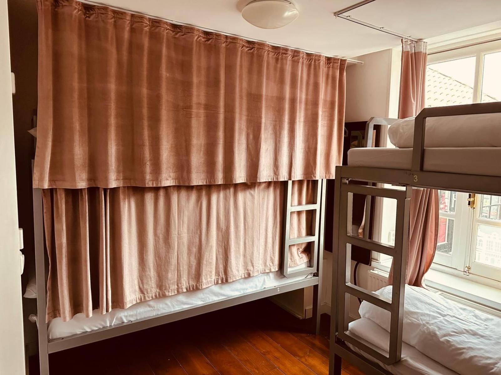 Room Mate Hostel Amsterdam Zaandam Ngoại thất bức ảnh